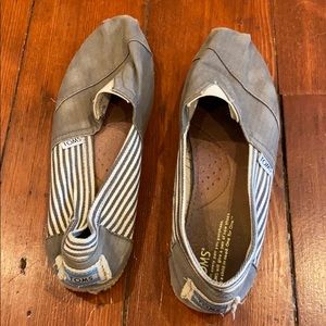 Toms Striped Shoes Size 11